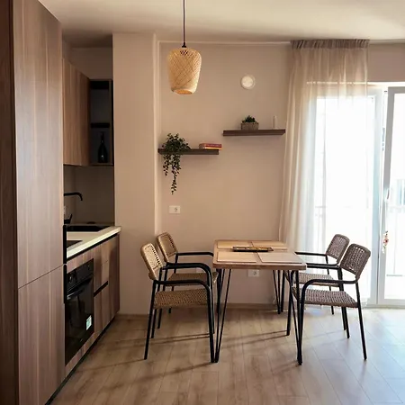 Appartamento Salt & Golem (Tirana)